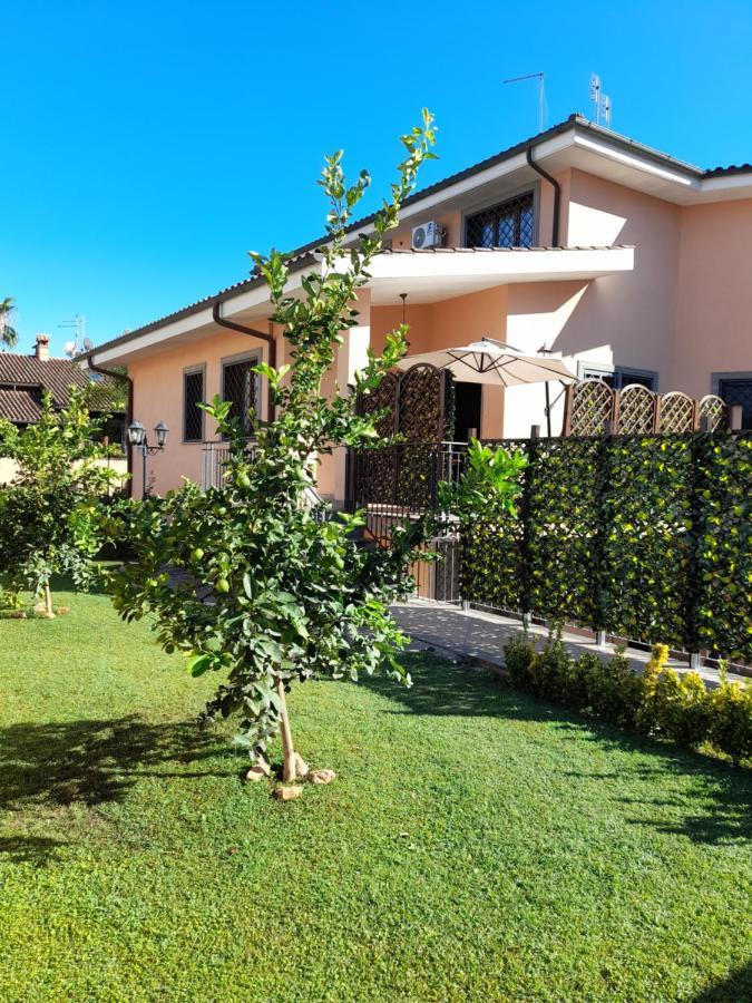 Villa Vittorio Infernetto ภายนอก รูปภาพ