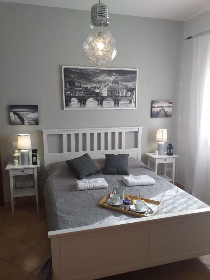 Villa Vittorio Infernetto ภายนอก รูปภาพ